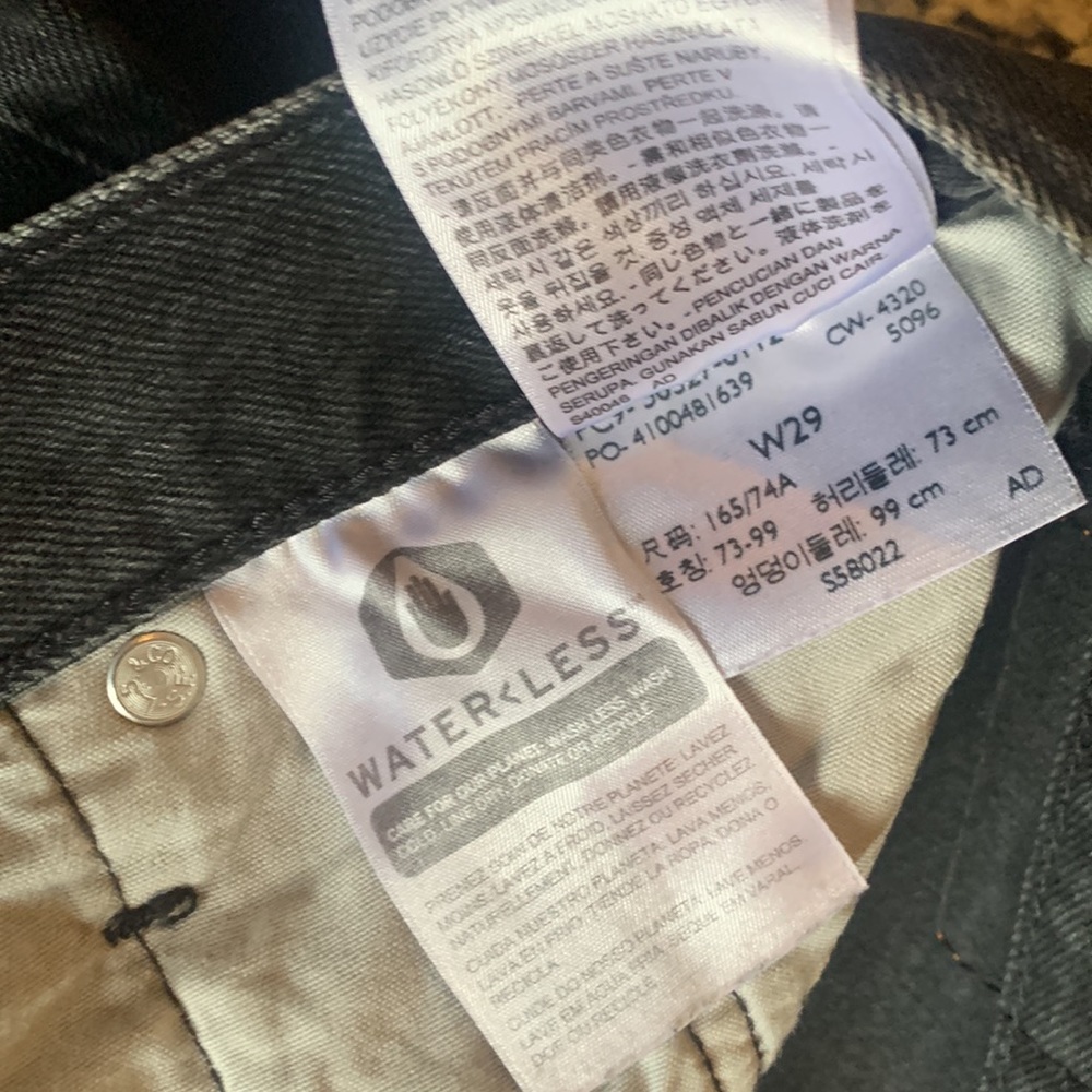 Levi’s 501 Shorts, Size 29 - Picture 3 of 4